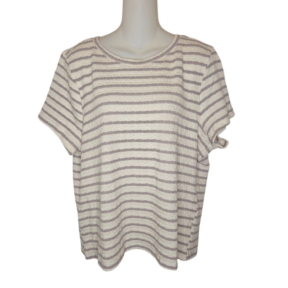 Torrid Nwt Striped Textured Crewneck Tee T-shirt Top Size 2 2x